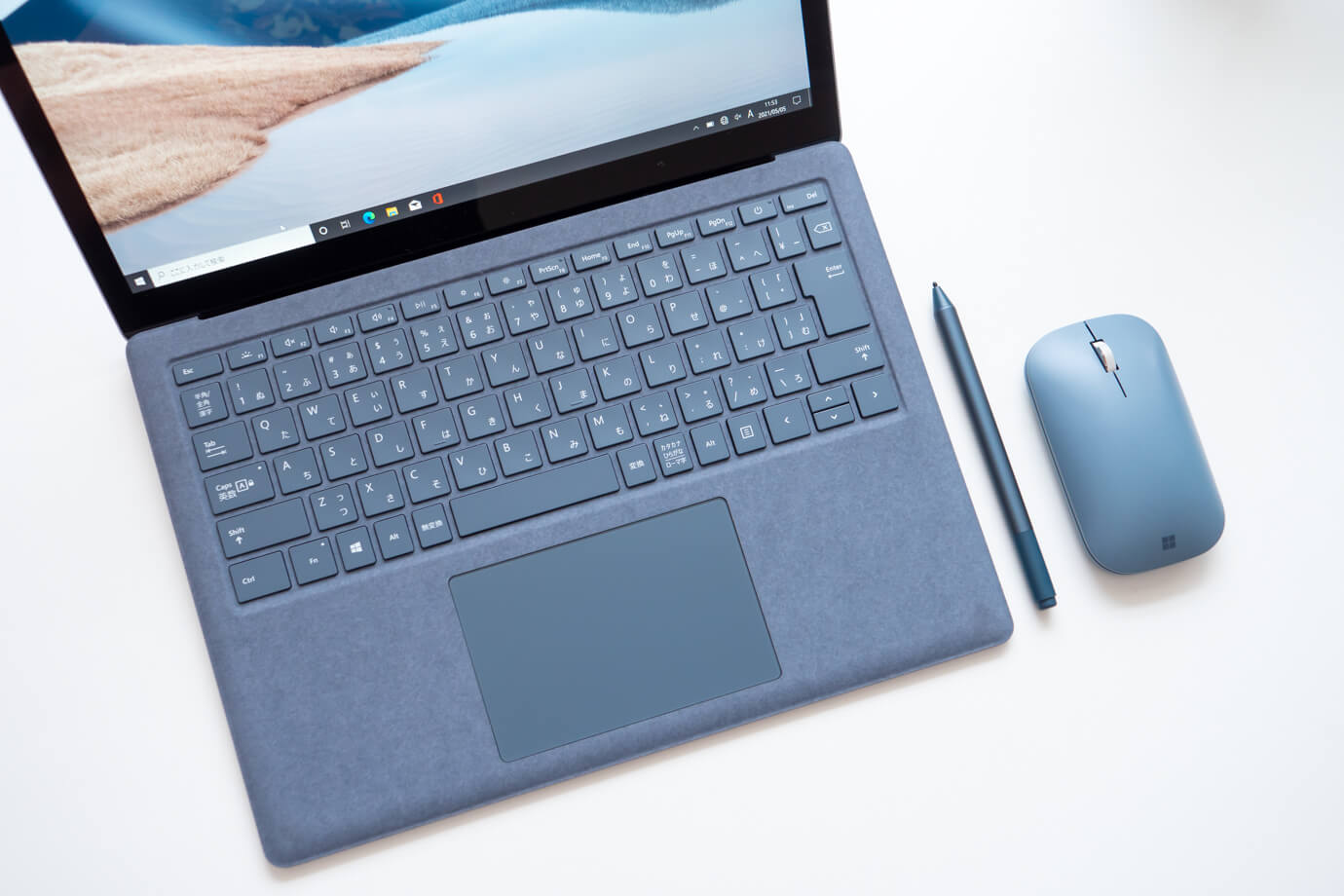 Surface Laptop 4 13.5インチ、Surface マウス、Surface ペン