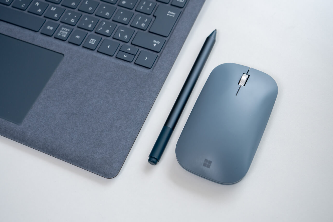 Surface Pen と Surface モバイルマウス