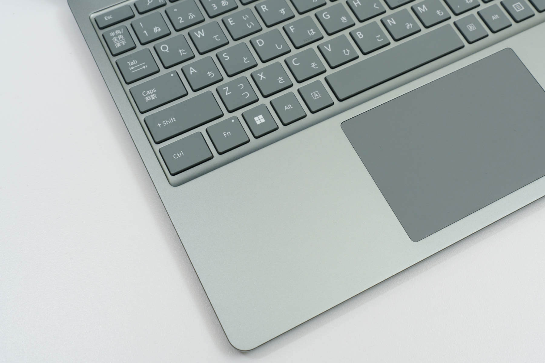 Surface Laptop Go 2 キートップの表面